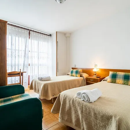 Πανσιόν Pension Restaurante Sayane *